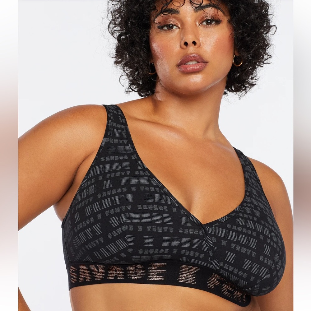 SAVAGE FENTY SPORTS BRA